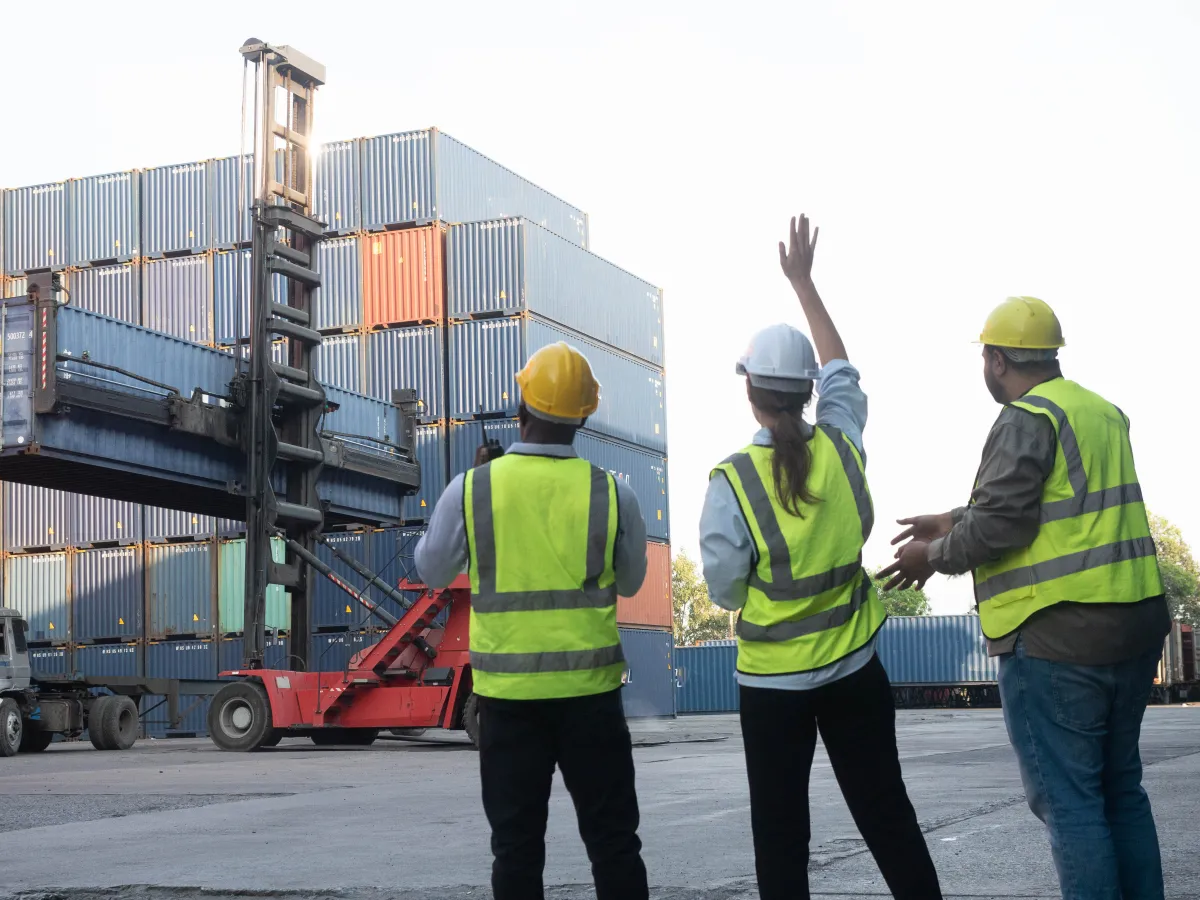 Materiallogistik und Koordination auf einer Baustelle